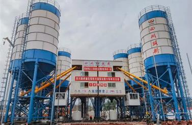 快速高效 | 渝昆高鐵建設線上，看麻花传媒MV在线观看智裝“中國速...